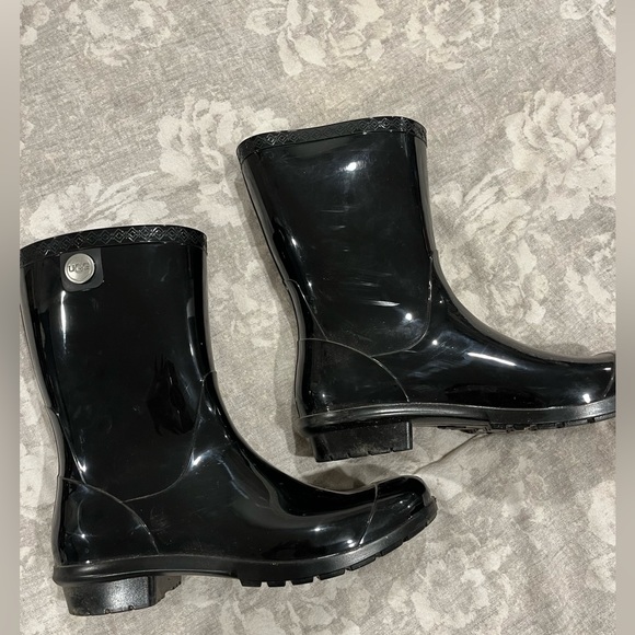Black Ugg Rain Boots - Picture 1 of 2